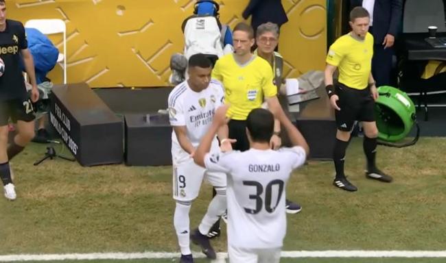 姆巴佩替补登场完成世俱杯首秀